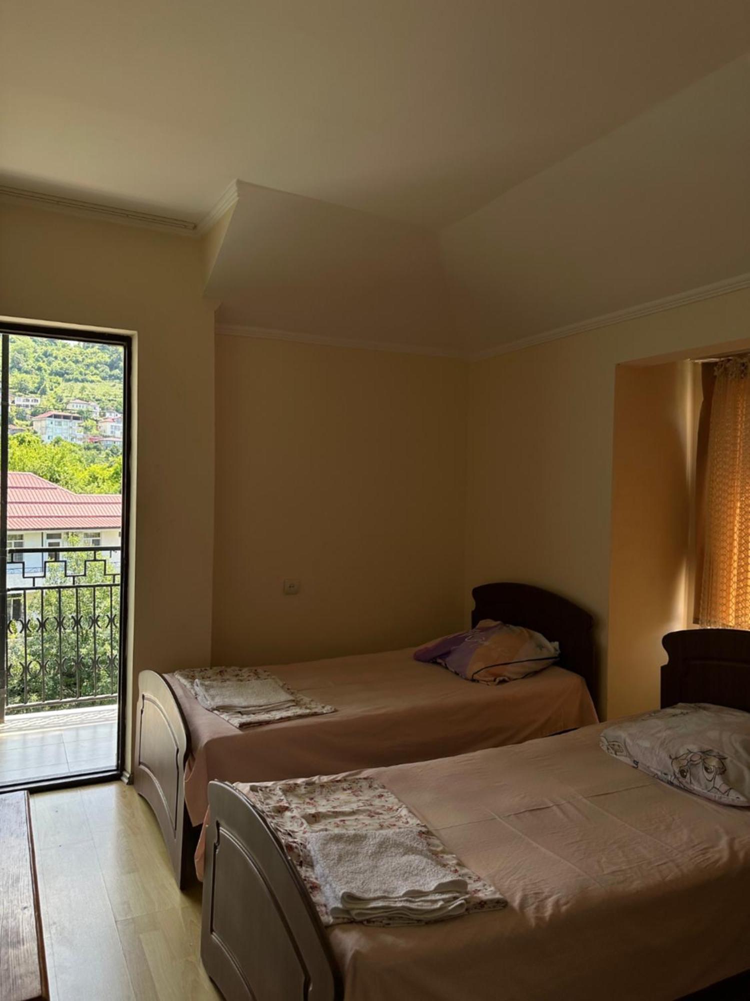 Temo'S Guesthouse サルピ エクステリア 写真