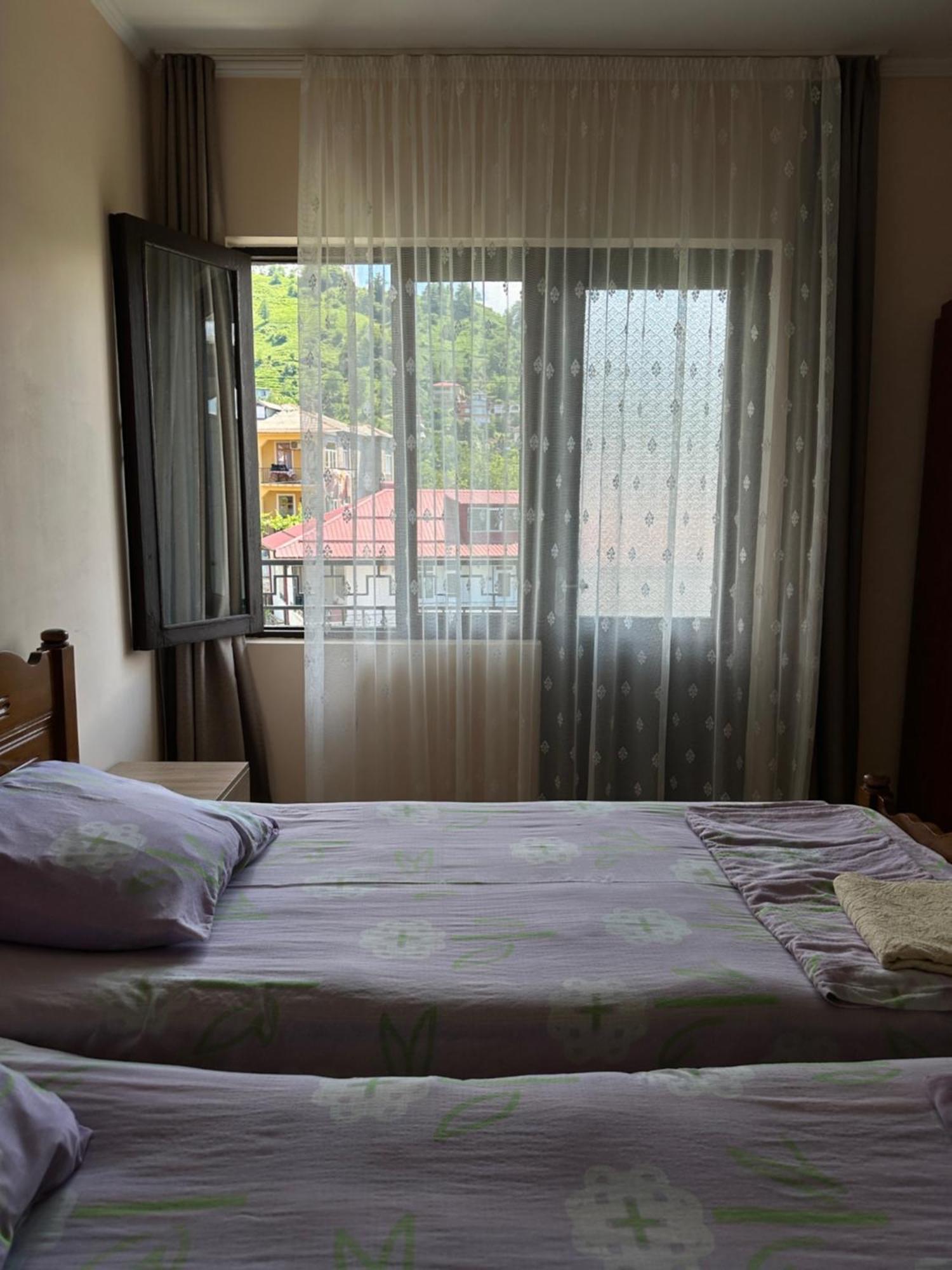 Temo'S Guesthouse サルピ エクステリア 写真