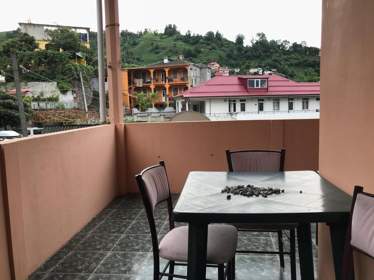 Temo'S Guesthouse サルピ エクステリア 写真