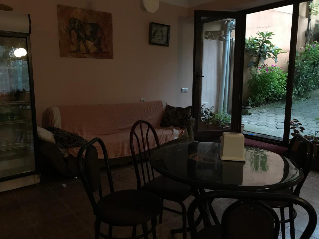Temo'S Guesthouse サルピ エクステリア 写真
