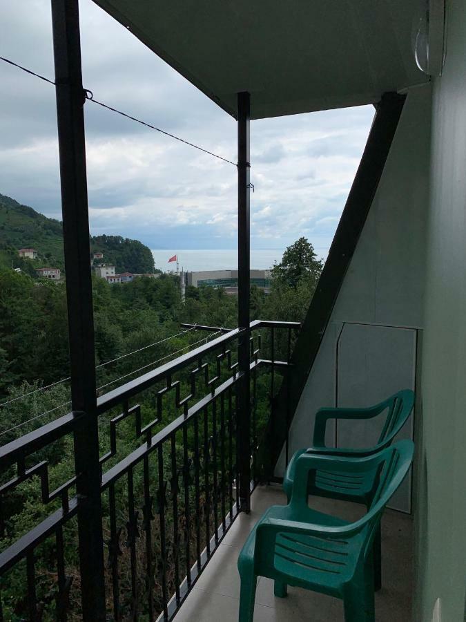 Temo'S Guesthouse サルピ エクステリア 写真
