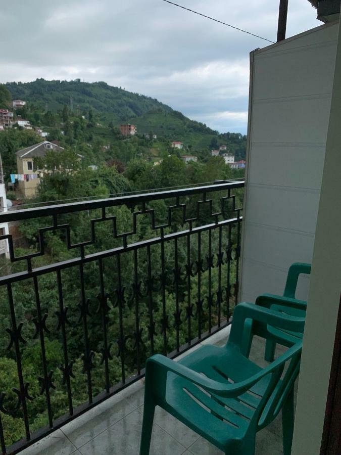 Temo'S Guesthouse サルピ エクステリア 写真